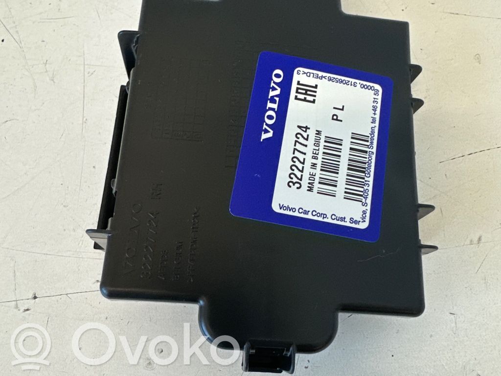 Volvo S60 Wspornik radaru martwego pola 