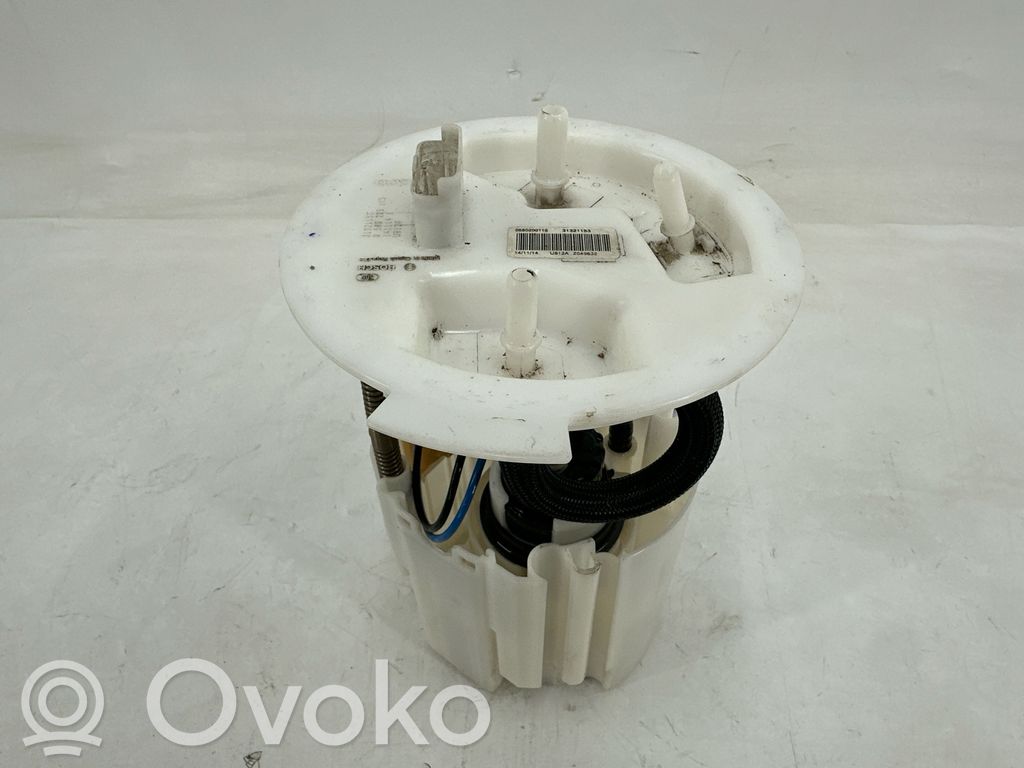 Volvo V40 Bomba interna de combustible 