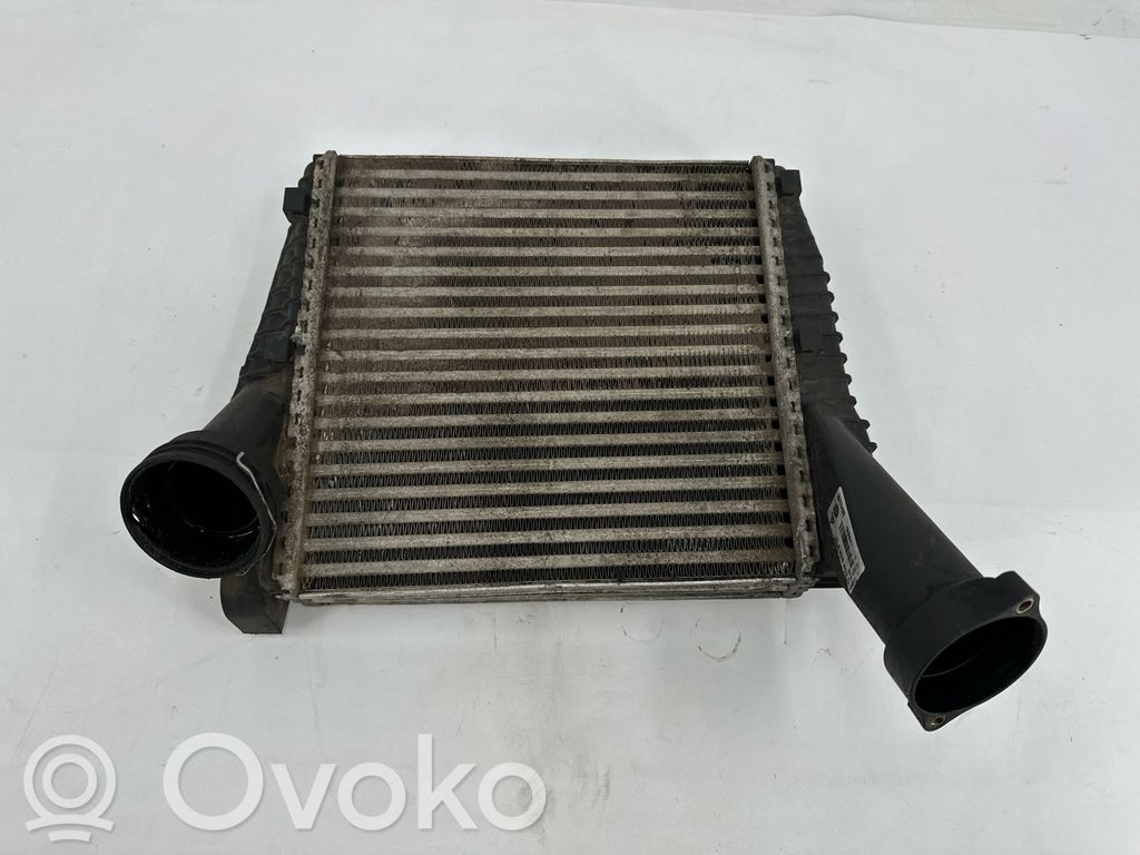 Chłodnica powietrza doładowującego / Intercooler   7L6145803D,G2848003
