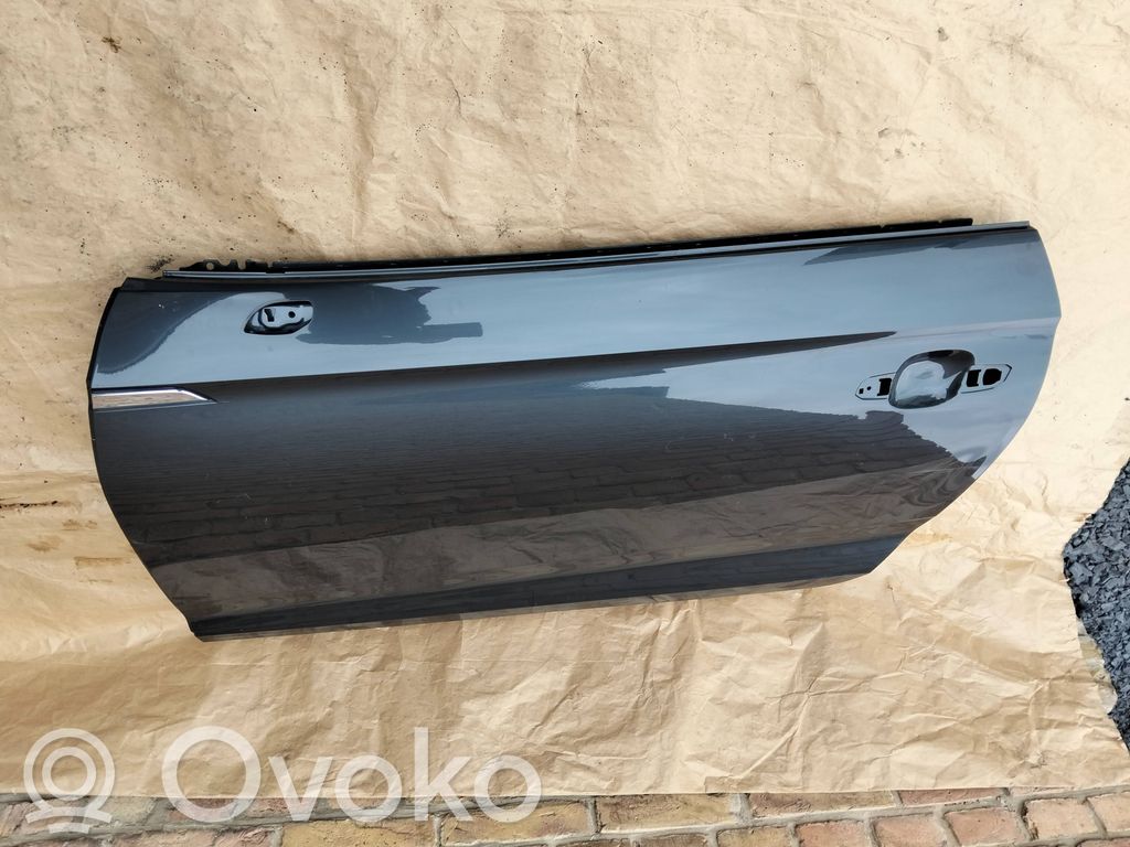 Durvis   8W6831051A
