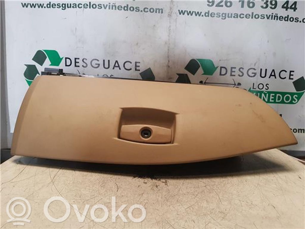 Boite à gants   M57306D3,51167034080