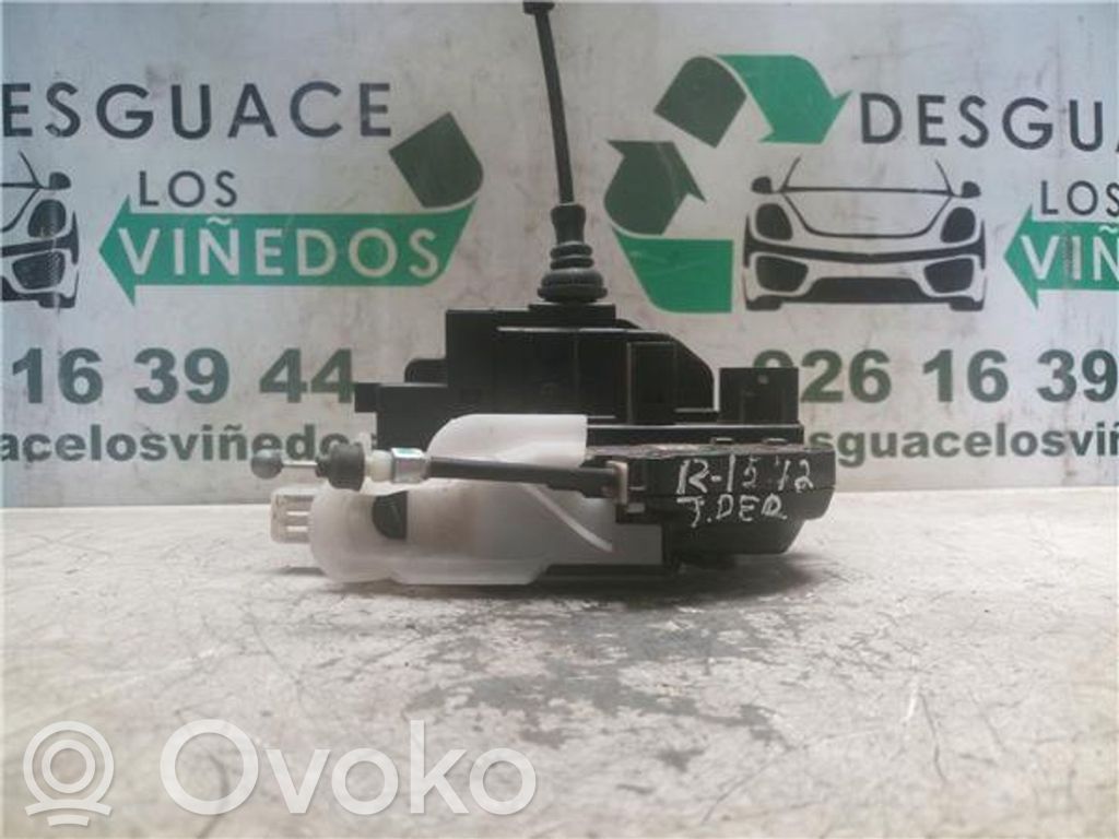 KIA Ceed Takaoven lukko 