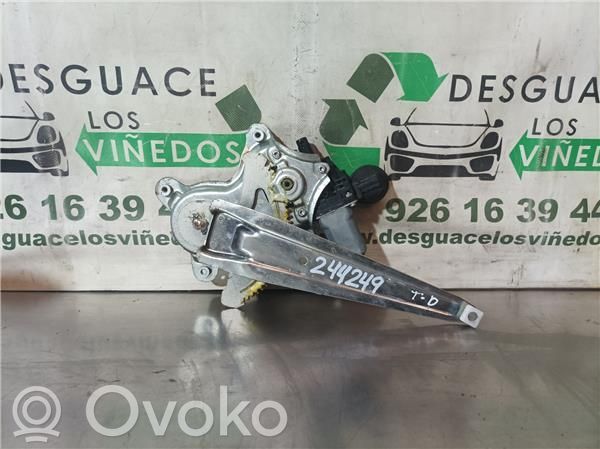 Lexus IS 200-300 Regulador de puerta trasera con motor 