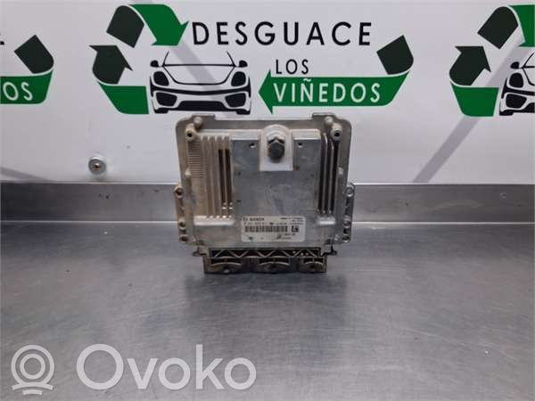 Dacia Sandero Engine control unit/module ECU 