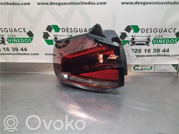 Lámpara de faros/luces traseros