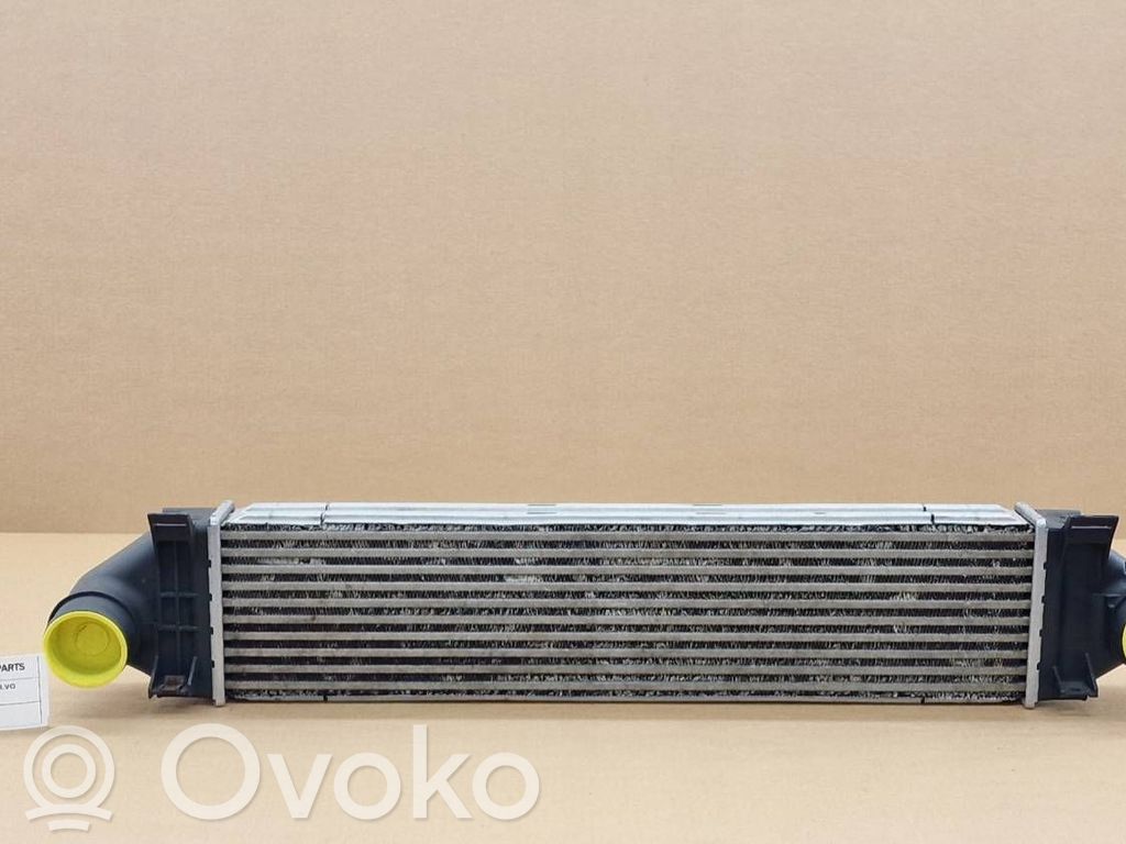 Volvo V40 Radiador intercooler 