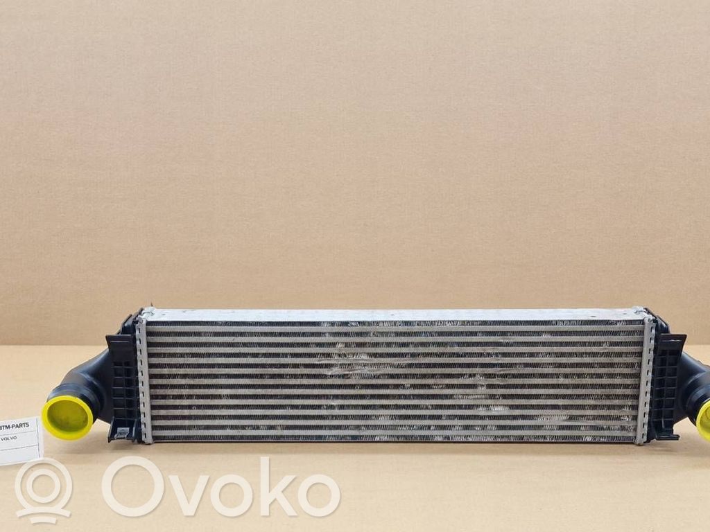 Volvo V40 Intercooler radiator 