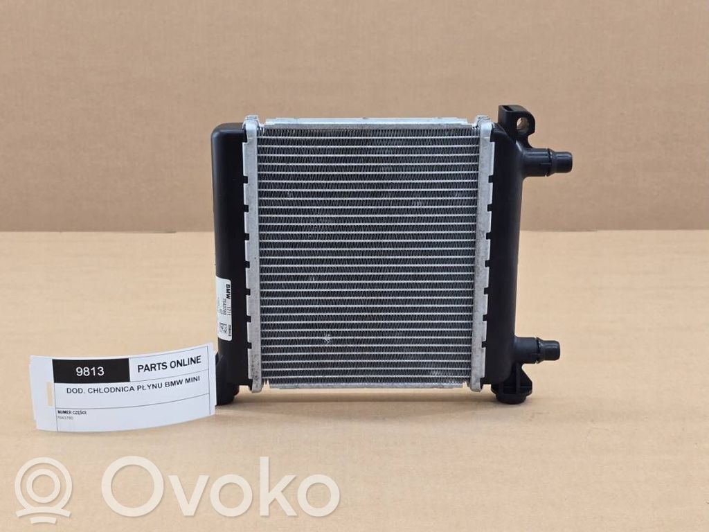 BMW 1 F40 Coolant radiator 