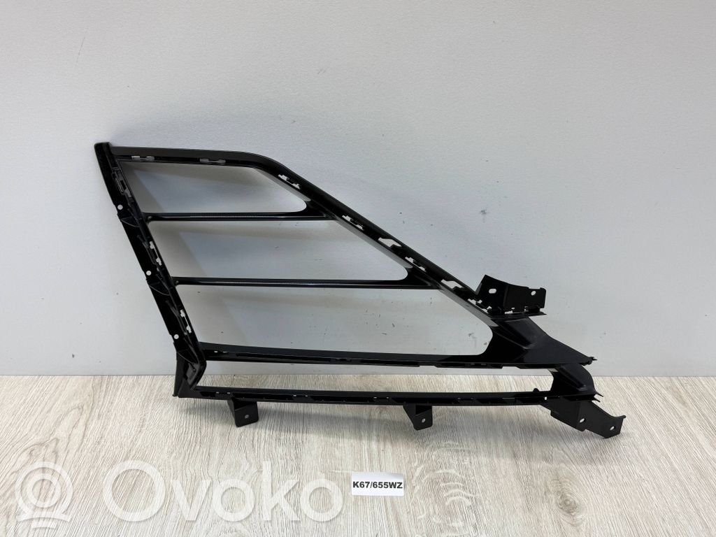 Lamborghini Urus Front bumper lower grill 