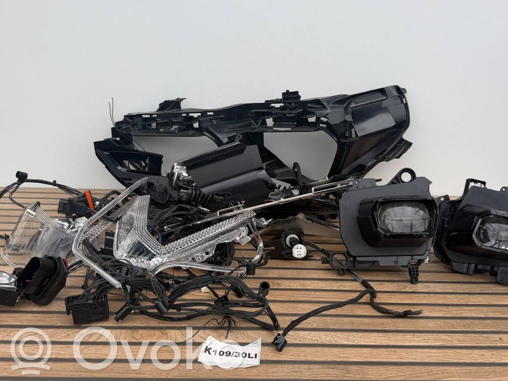 BMW X1 F48 F49 Scheinwerfer 