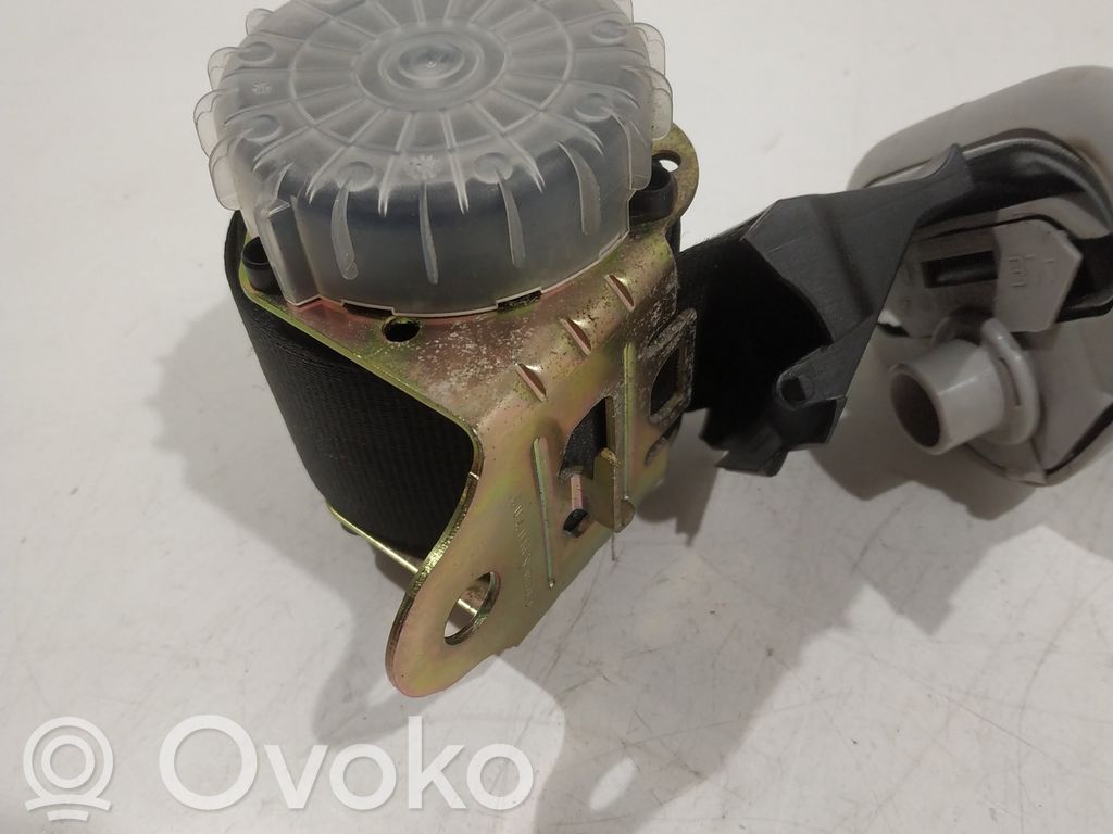 Volkswagen Golf IV Aizmugurējā drošības josta 