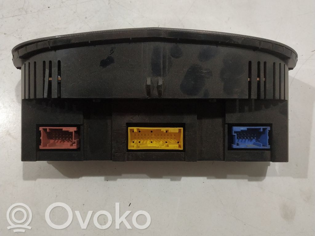 Peugeot 607 Climate control unit 