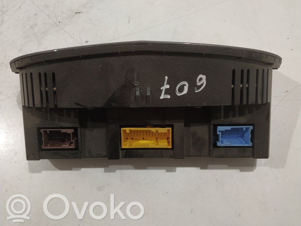 Peugeot 607 Climate control unit 