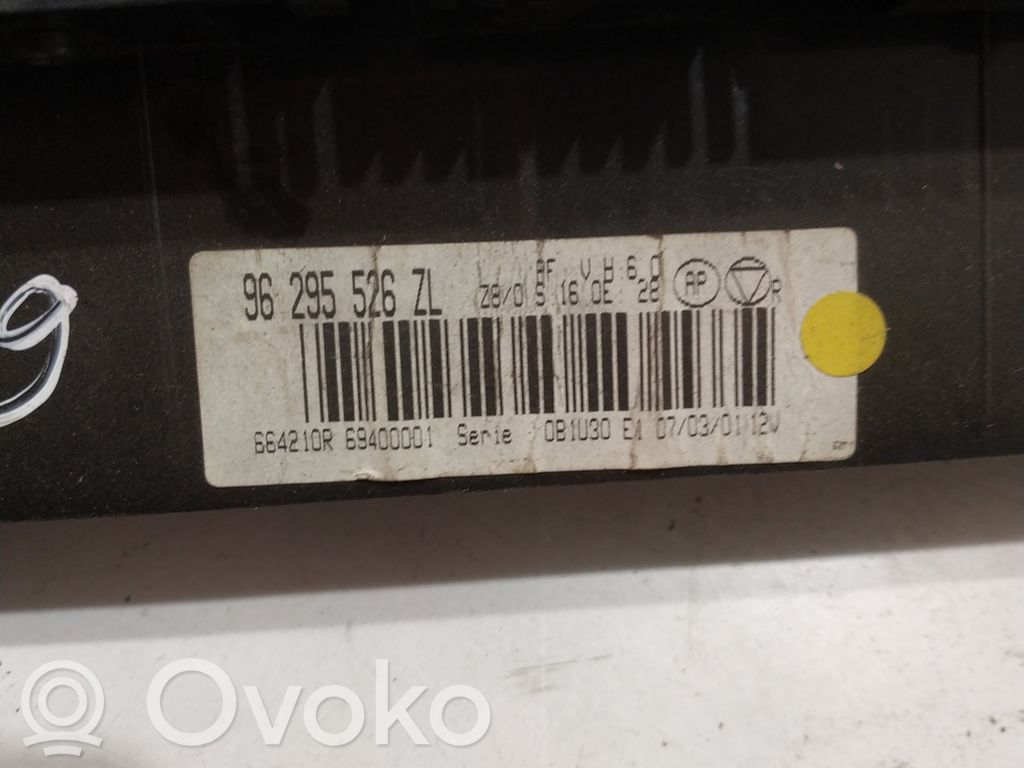 Peugeot 607 Climate control unit 