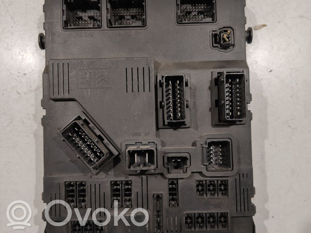 Peugeot 407 Comfort/convenience module 