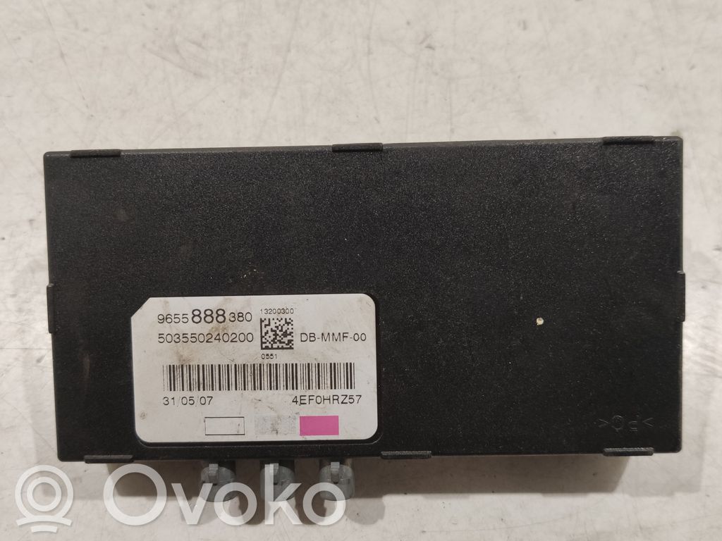 Peugeot 607 Aerial antenna amplifier 