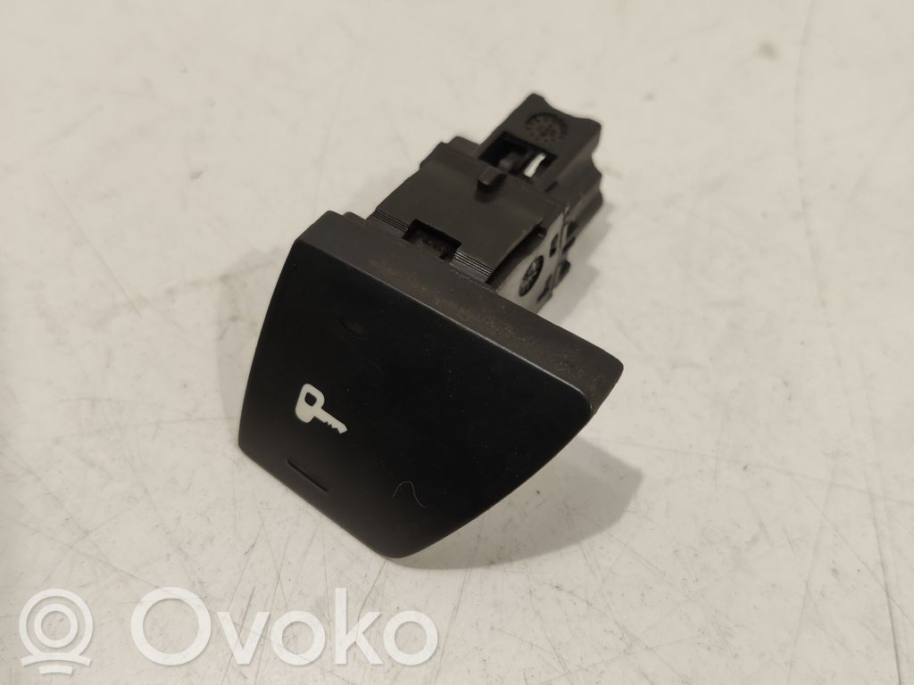 Peugeot 307 Central locking switch button 