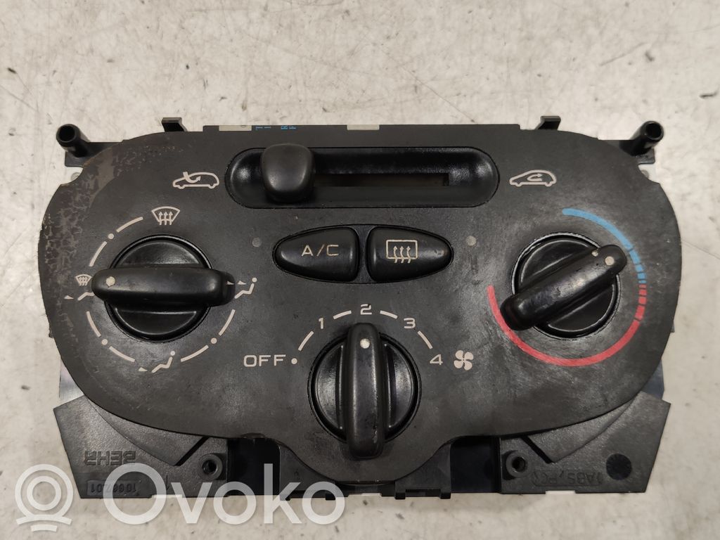Peugeot 206 Climate control unit 