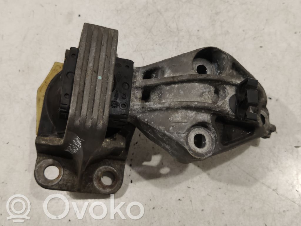 Renault Megane III Engine mount bracket 