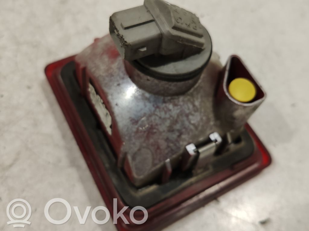 Peugeot 407 Lampy tylnej klapy bagażnika 