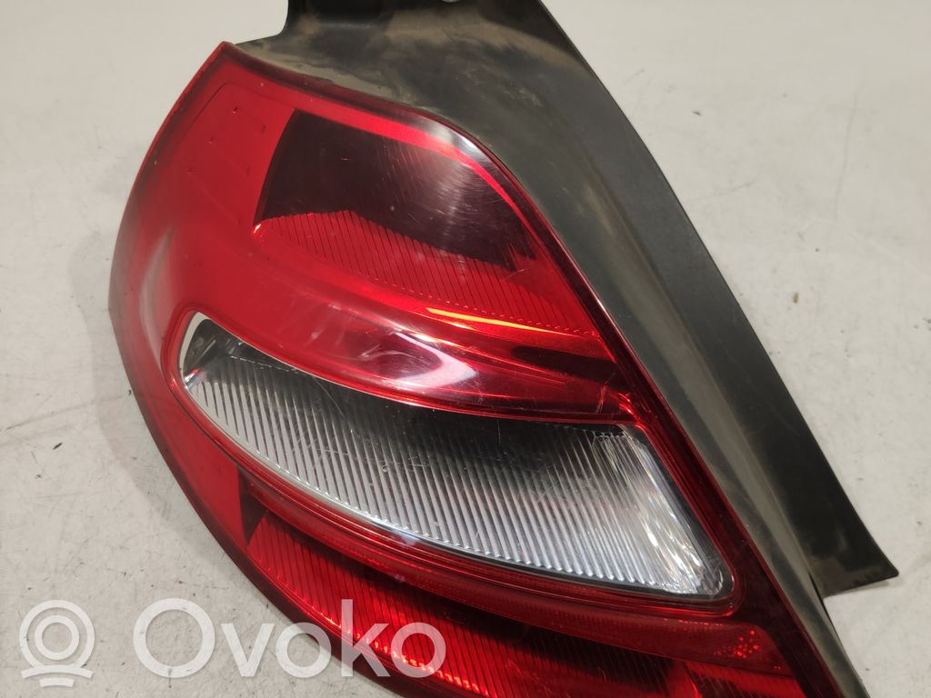 Renault Megane II Aizmugurējais lukturis virsbūvē 