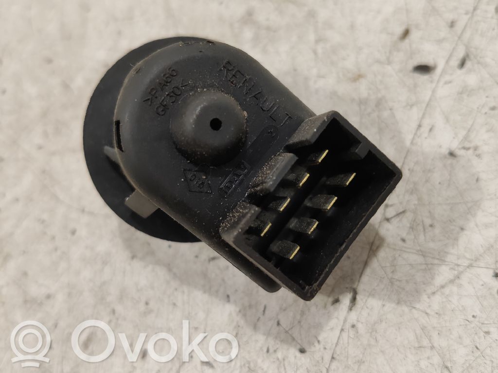 Renault Megane II Wing mirror control module 