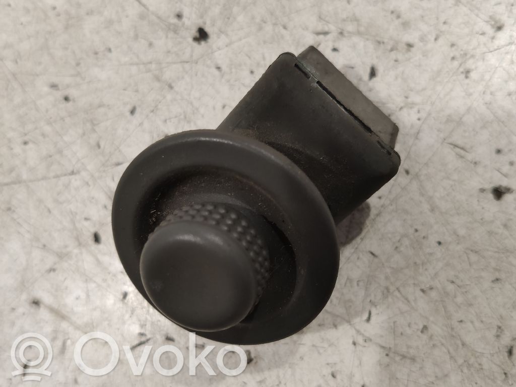Wing mirror control module   7700432971C