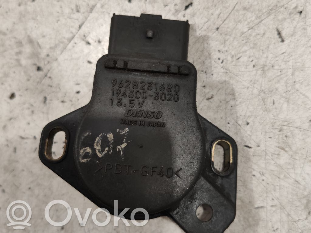 Peugeot 607 Rear air suspension level height sensor 