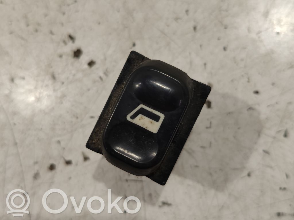 Electric window control switch   9181A
