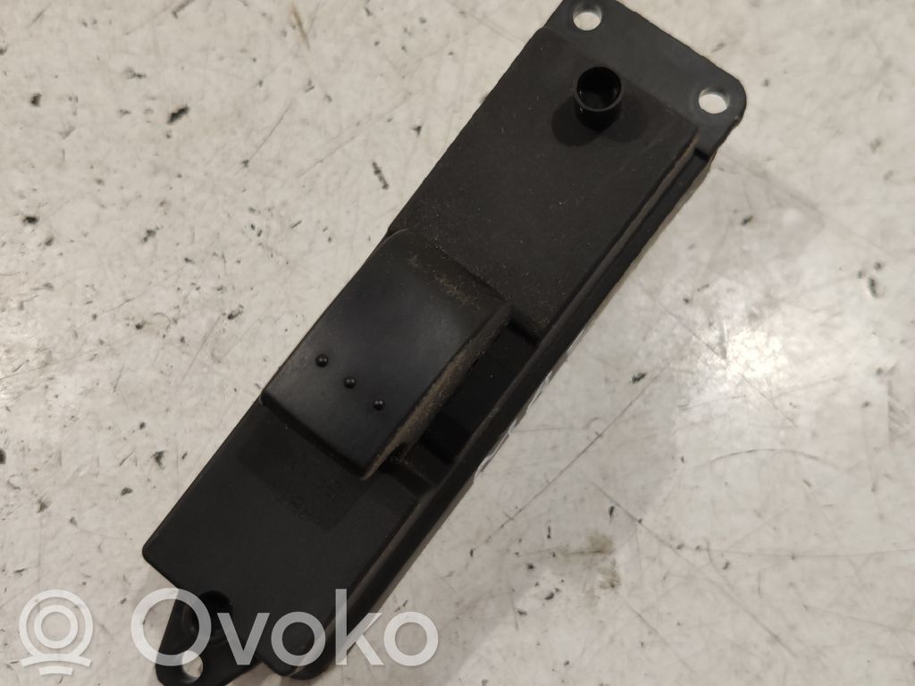 Mazda 3 I Electric window control switch 