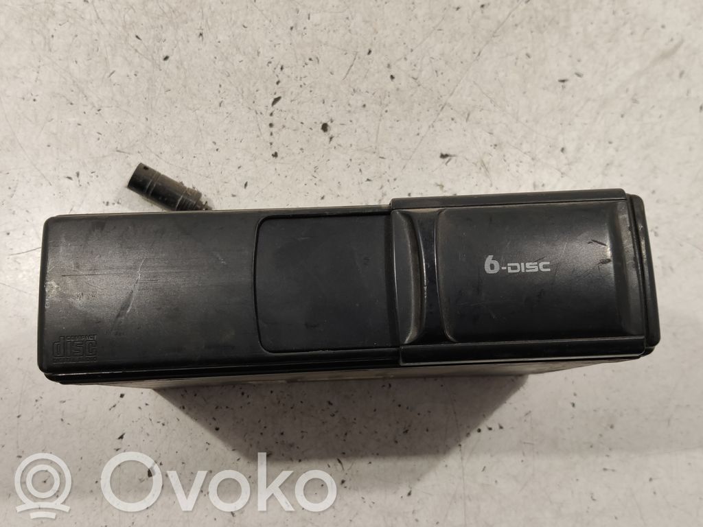 Audi A6 S6 C5 4B CD/DVD keitiklis 