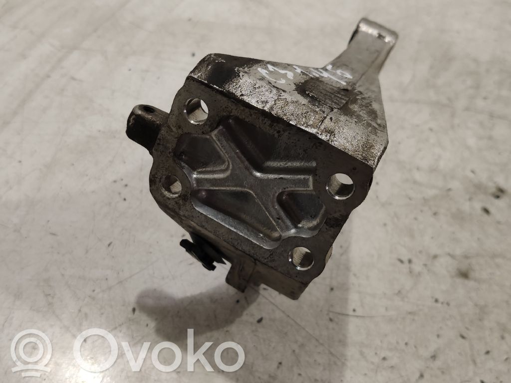 Citroen C3 Engine mounting bracket 