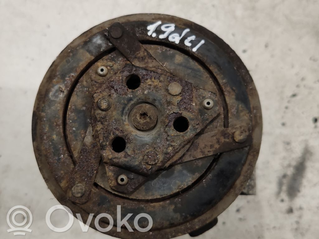 Renault Megane II Kompresor / Sprężarka klimatyzacji A/C 