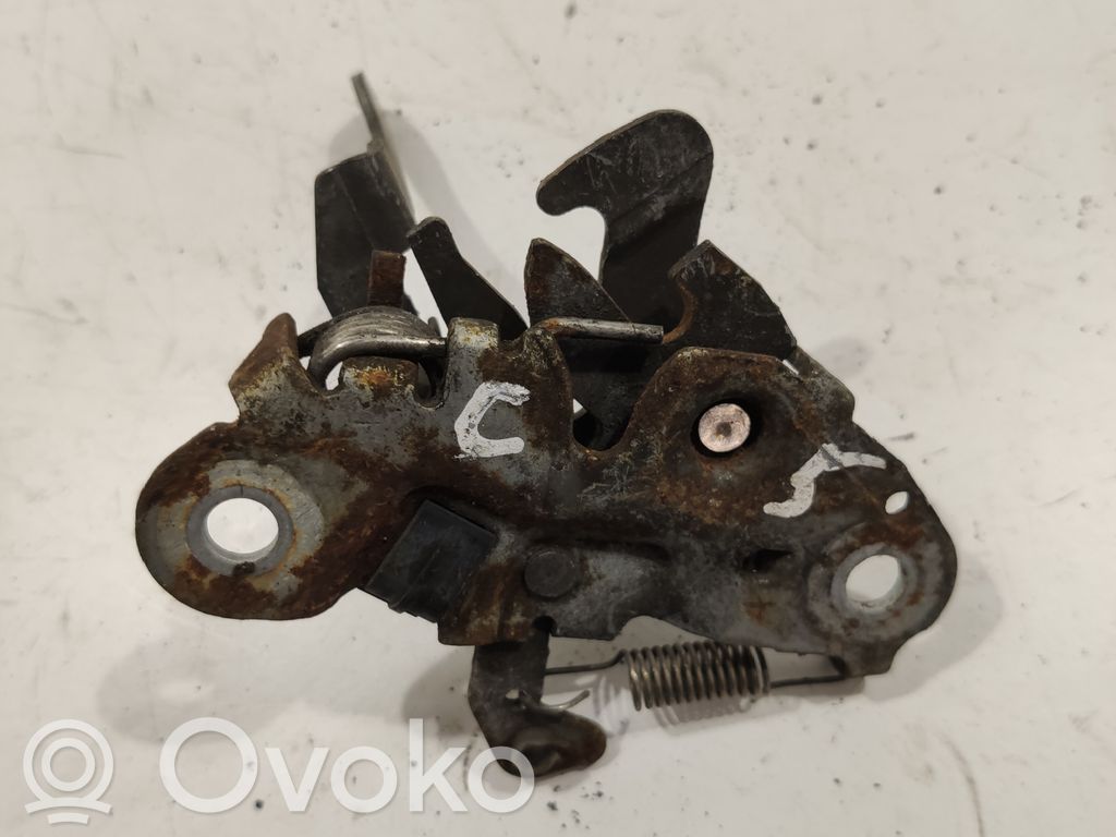 Engine bonnet/hood lock/catch