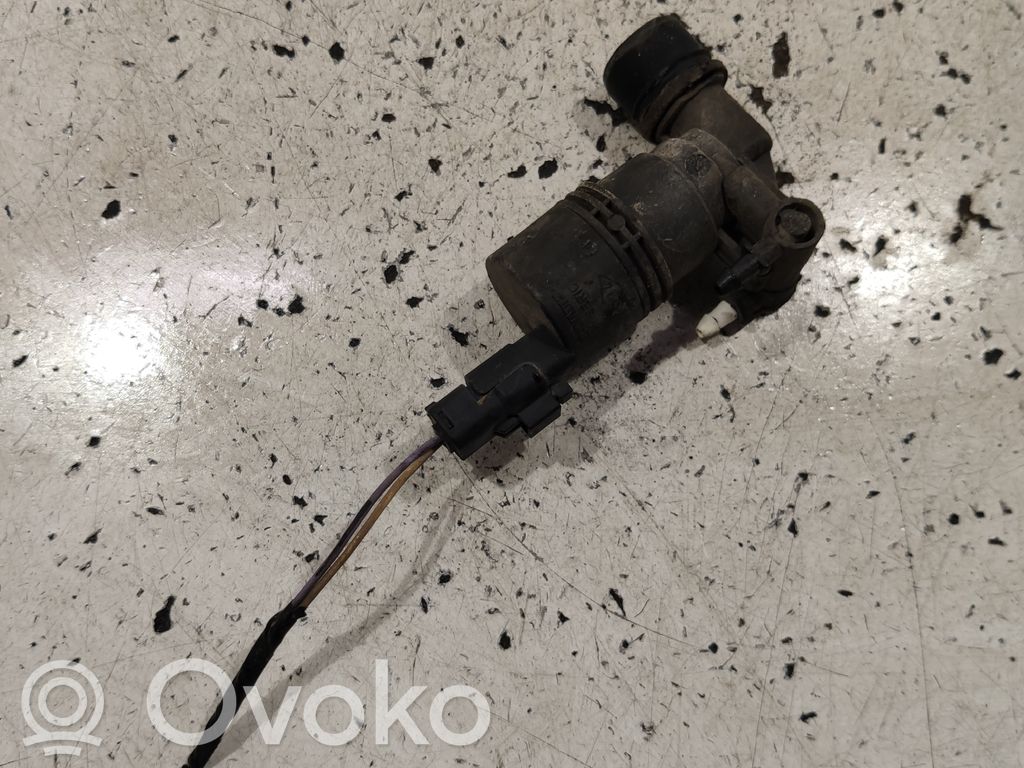 Renault Laguna II Windscreen/windshield washer pump 