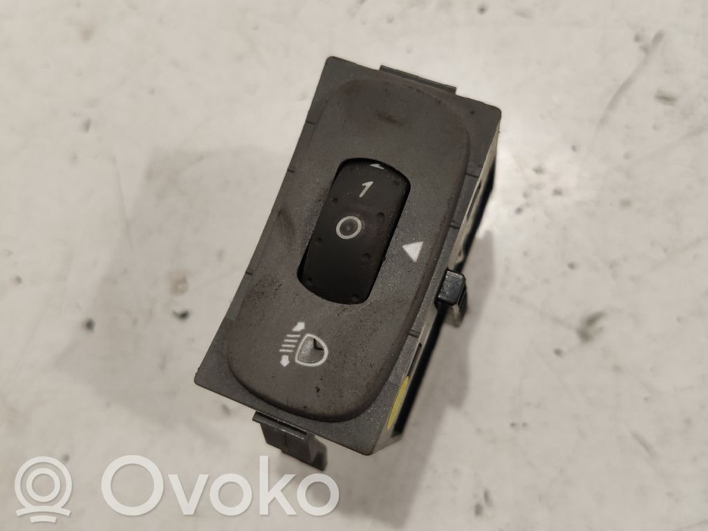 Renault Laguna II Lukturu augstuma regulēšanas slēdzis 