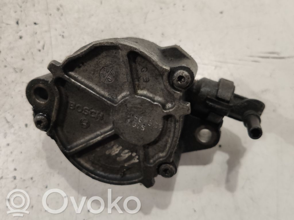 Peugeot 307 Vacuum pump 