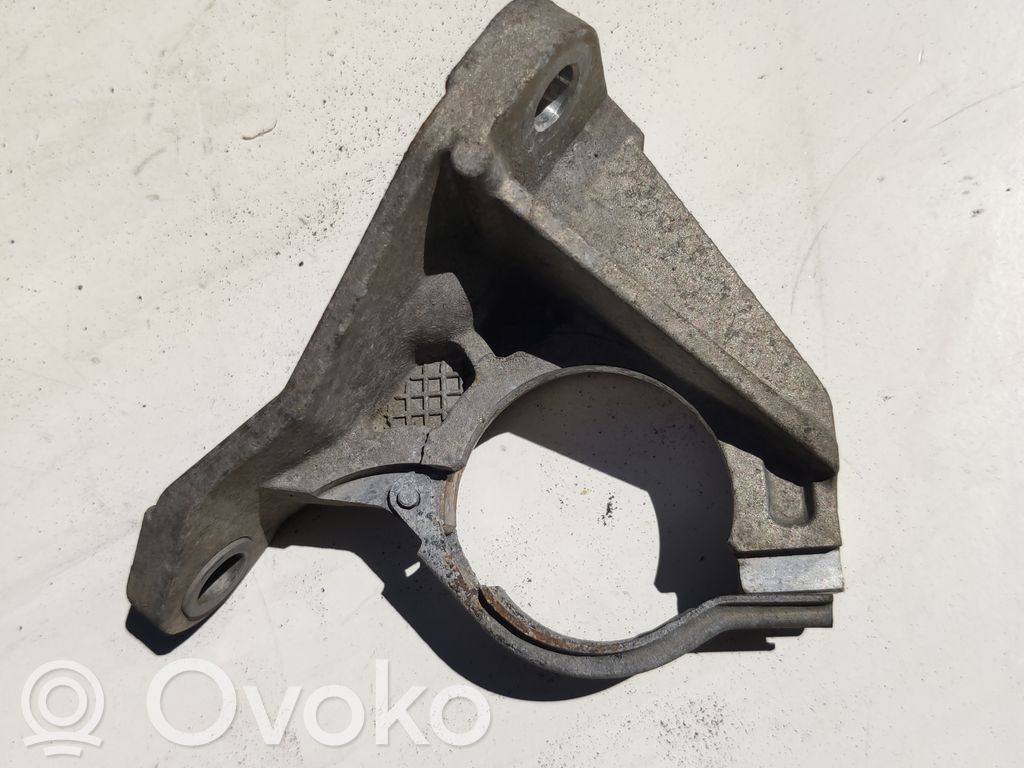 Renault Scenic II -  Grand scenic II Driveshaft support bearing bracket 