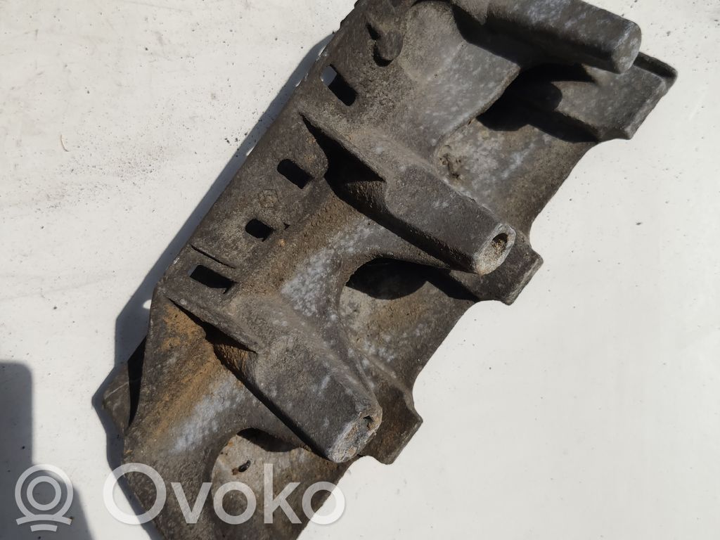 Renault Scenic I Engine mounting bracket 