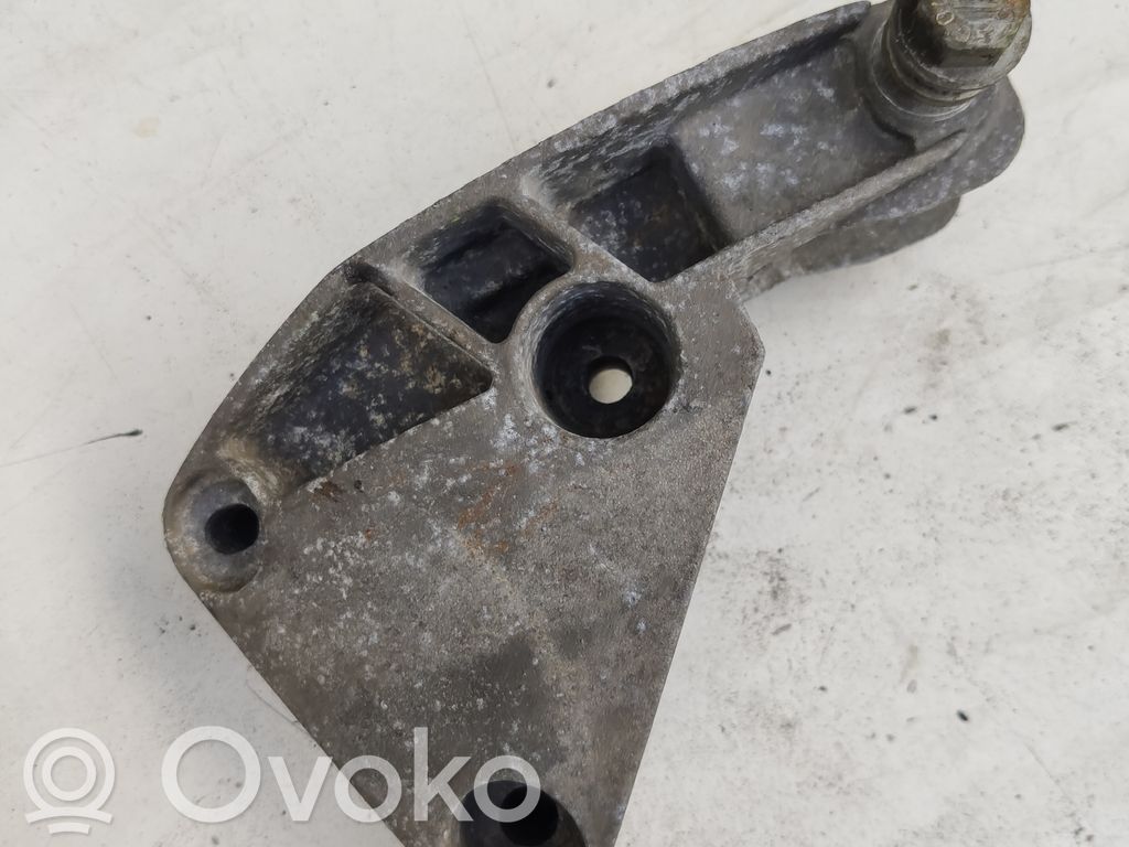 Renault Scenic II -  Grand scenic II Dzinēja nostiprināšanas stiprinājums-kronšteins 