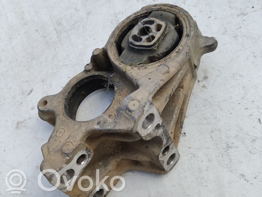 Peugeot 407 Driveshaft support bearing bracket 