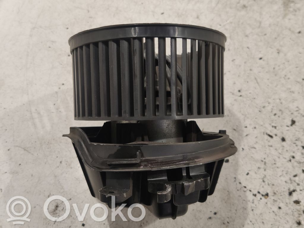 Citroen C2 Pečiuko ventiliatorius/ putikas 
