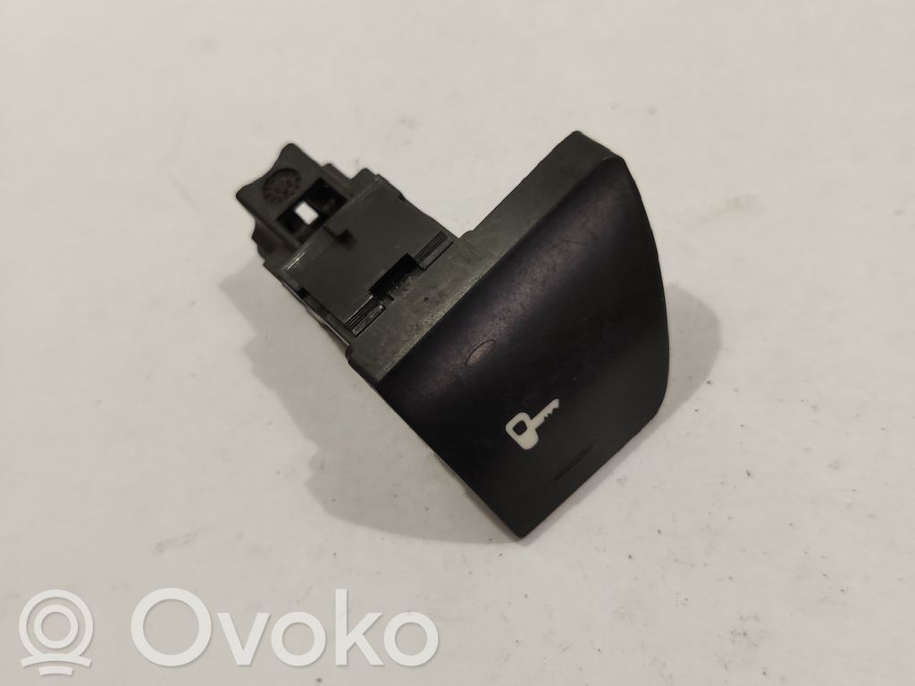 Peugeot 307 Central locking switch button 
