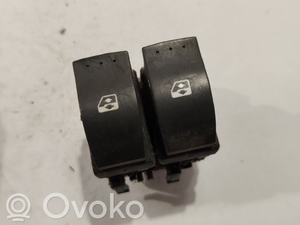 Renault Laguna II Electric window control switch 
