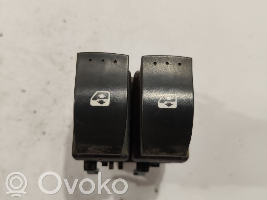 Renault Laguna II Electric window control switch 