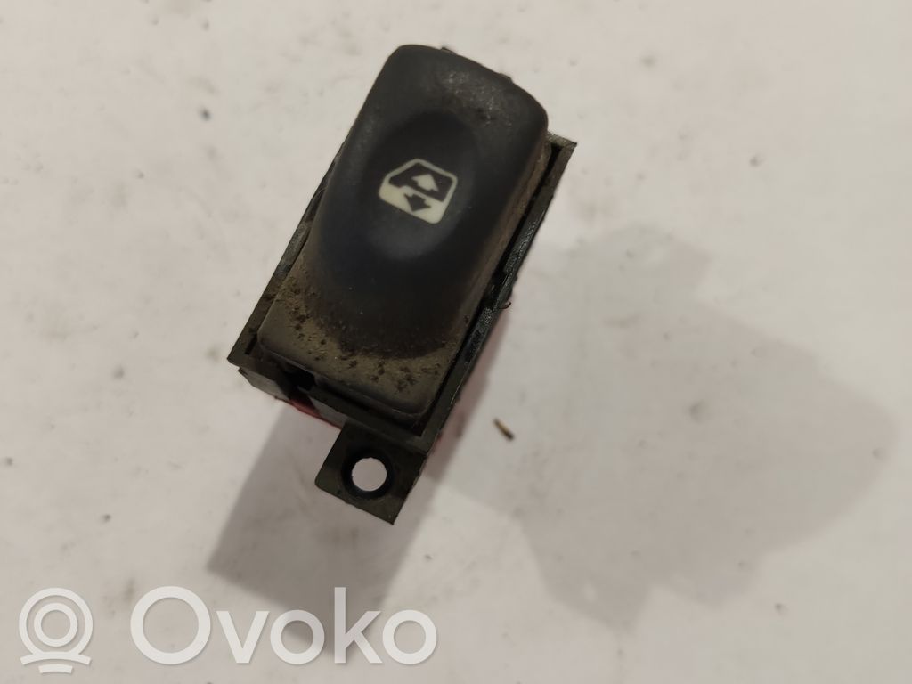 Renault Espace III Electric window control switch 