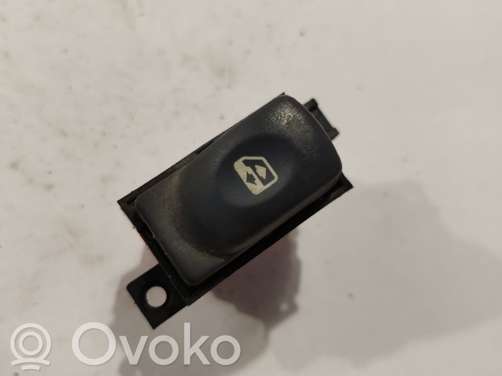 Renault Espace III Electric window control switch 