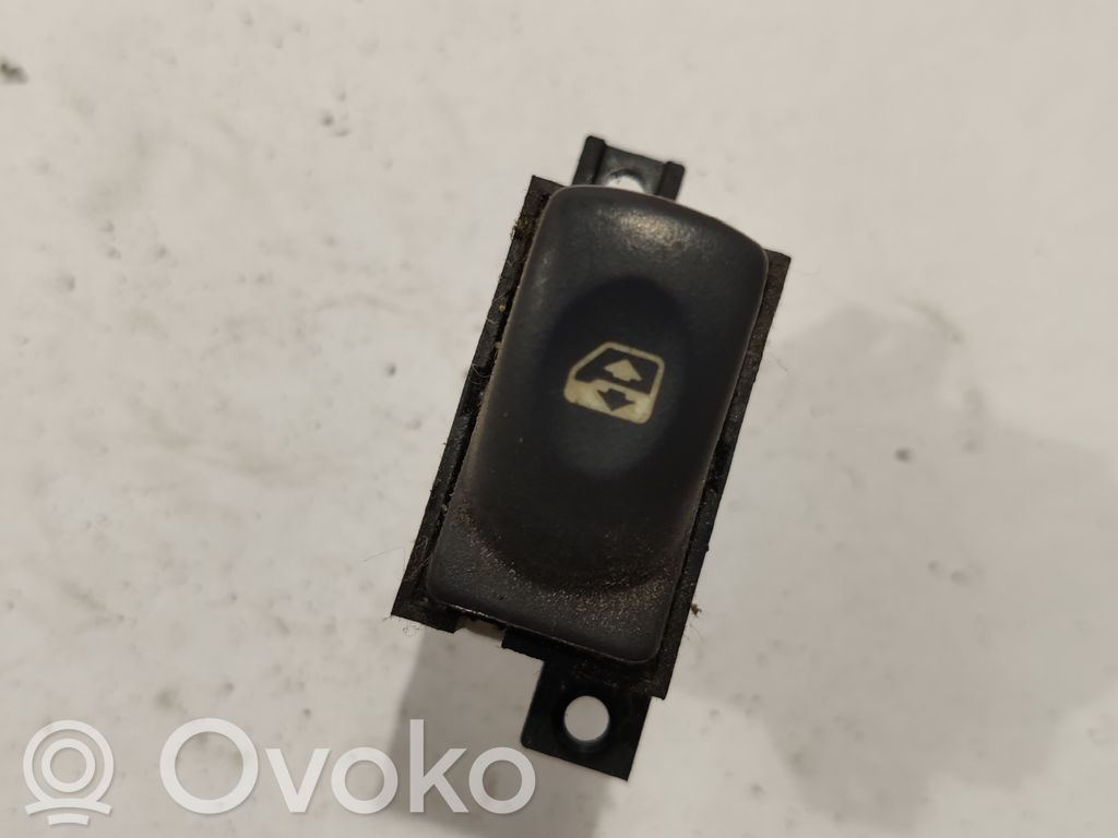 Renault Espace III Electric window control switch 