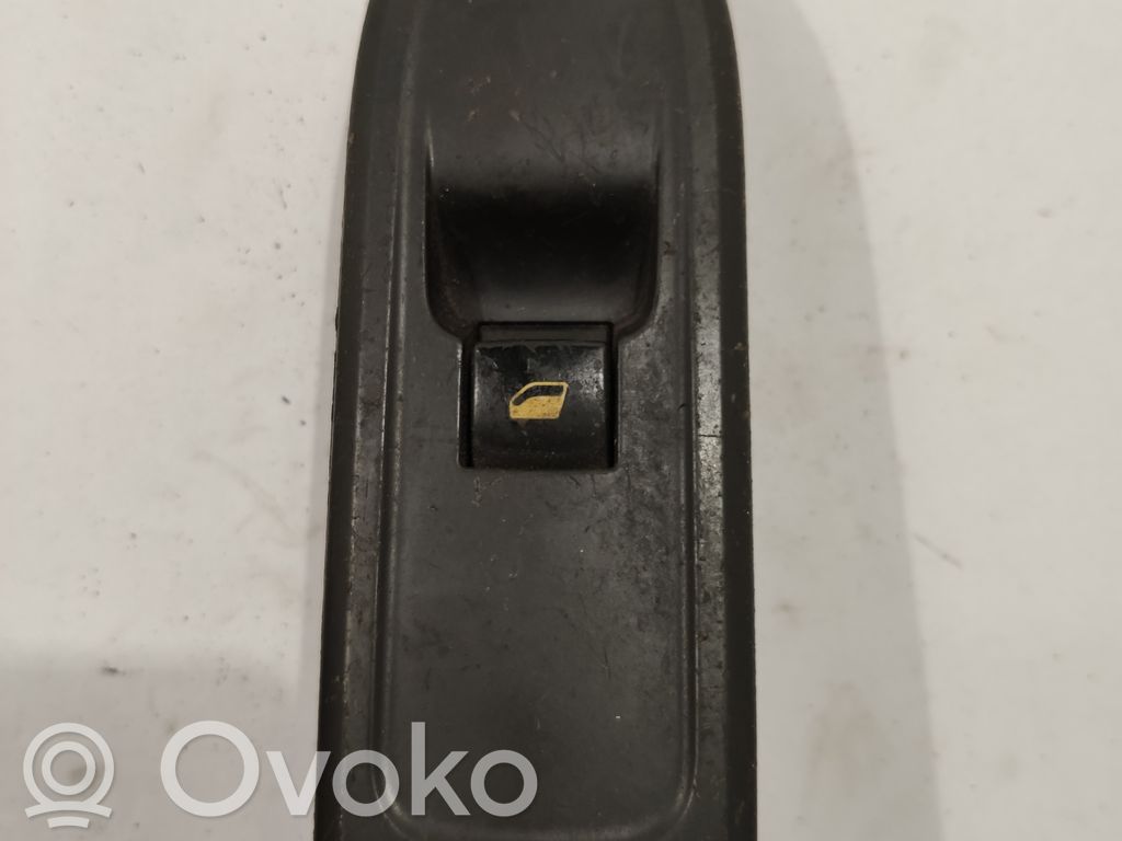Peugeot 308 Electric window control switch 
