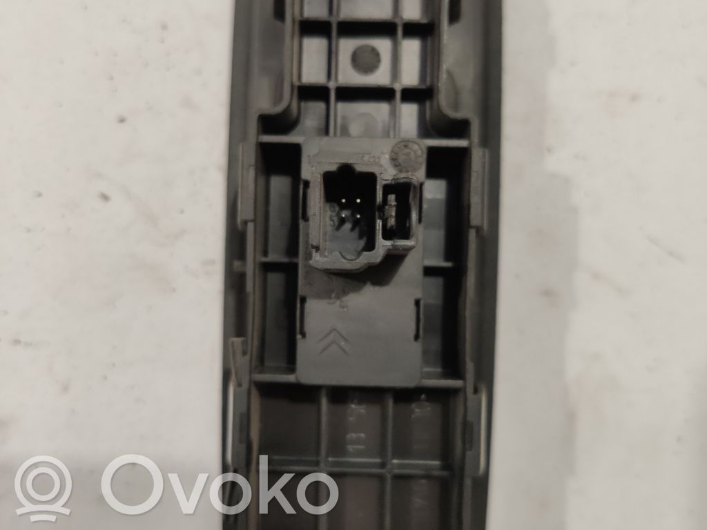 Citroen C8 Electric window control switch 